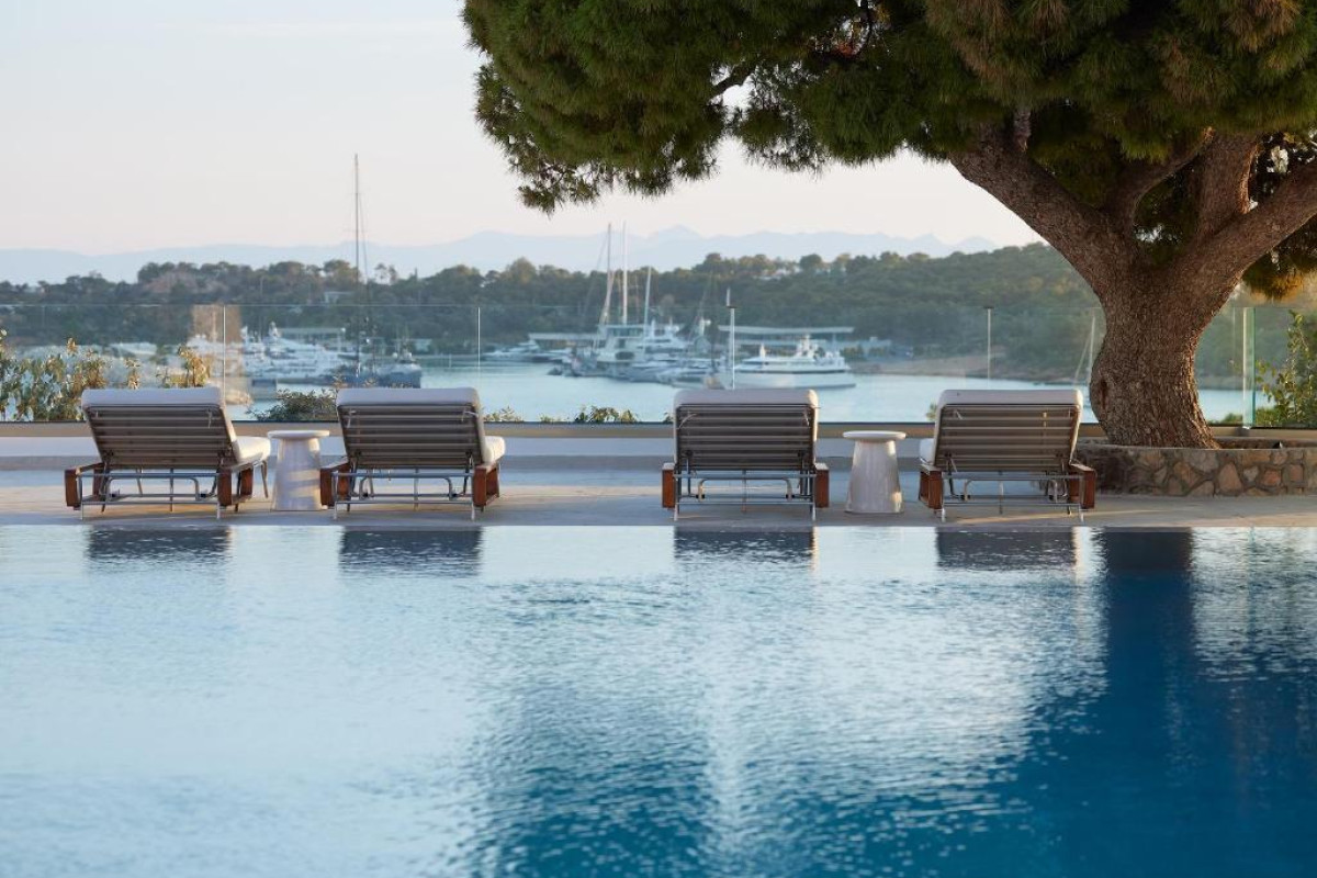 Hotel The Roc Club, A Grecotel Hotel to Live