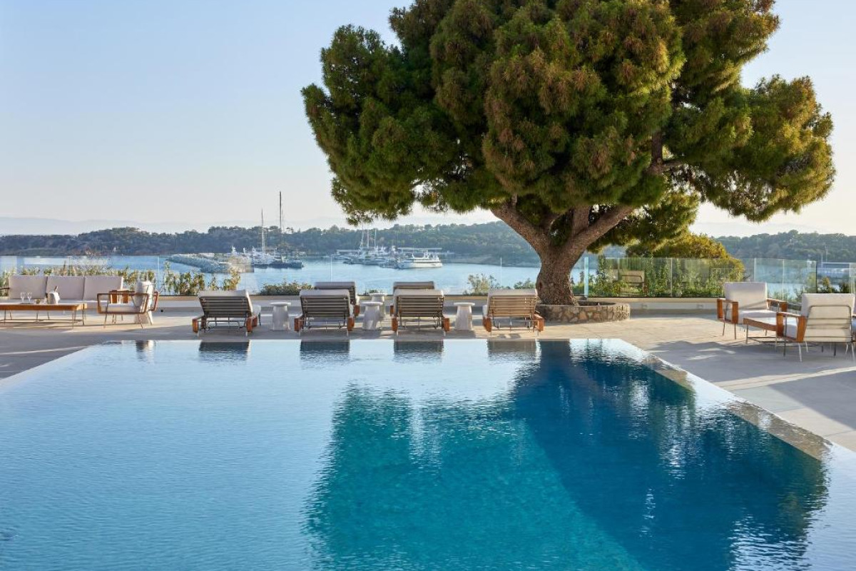 Hotel The Roc Club, A Grecotel Hotel to Live