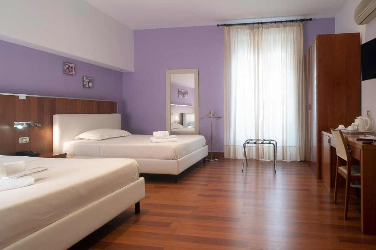Hotel Tonic