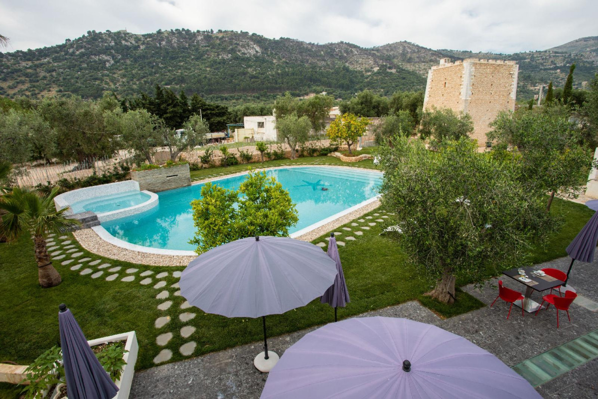 Hotel Torre Santamaria