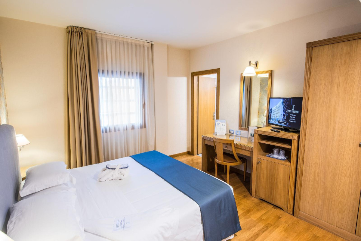 Hotel Touring
