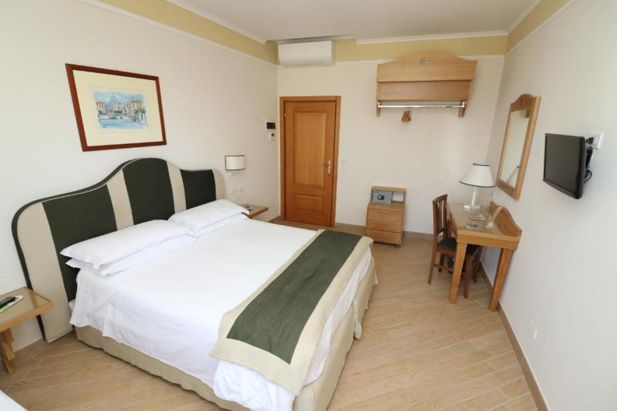 Hotel Tourist