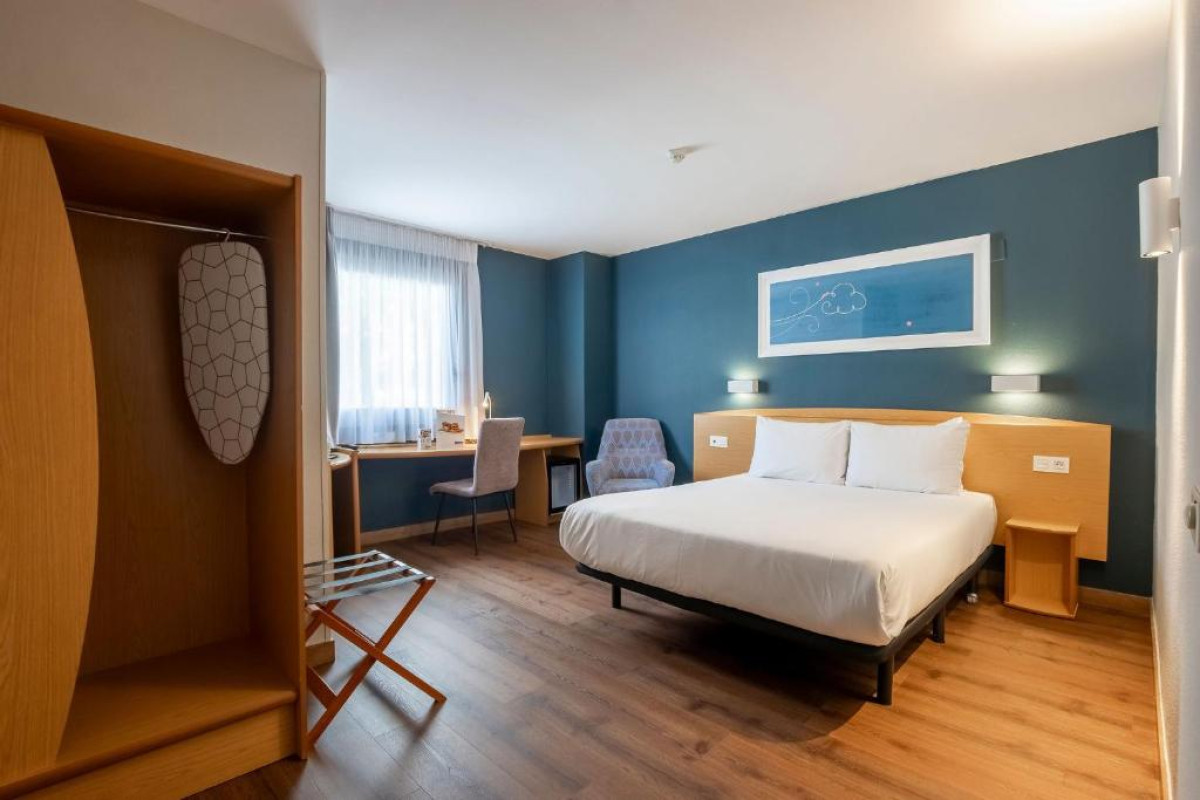Hotel Travelodge Alicante Puerto