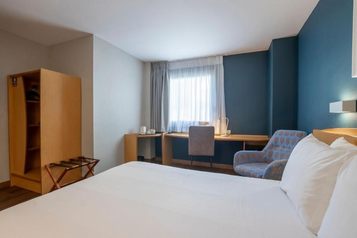 Hotel Travelodge Alicante Puerto