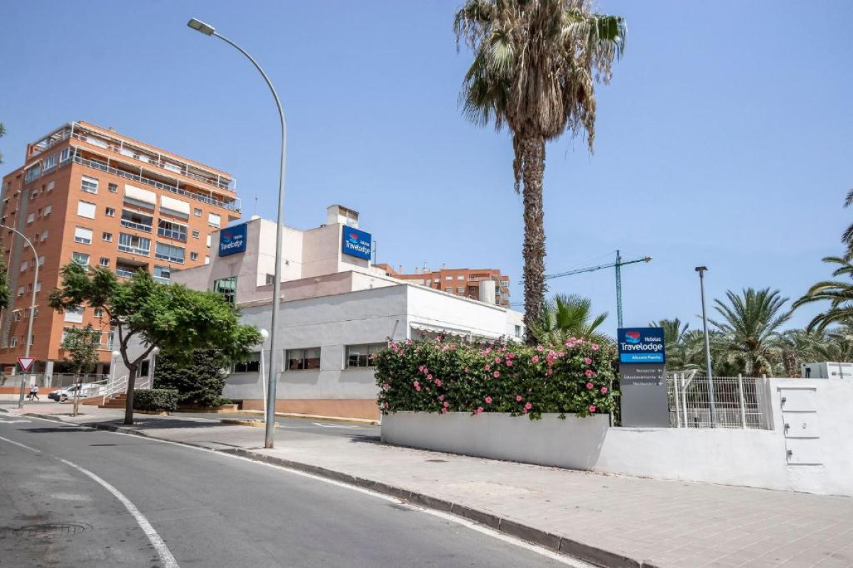 Hotel Travelodge Alicante Puerto