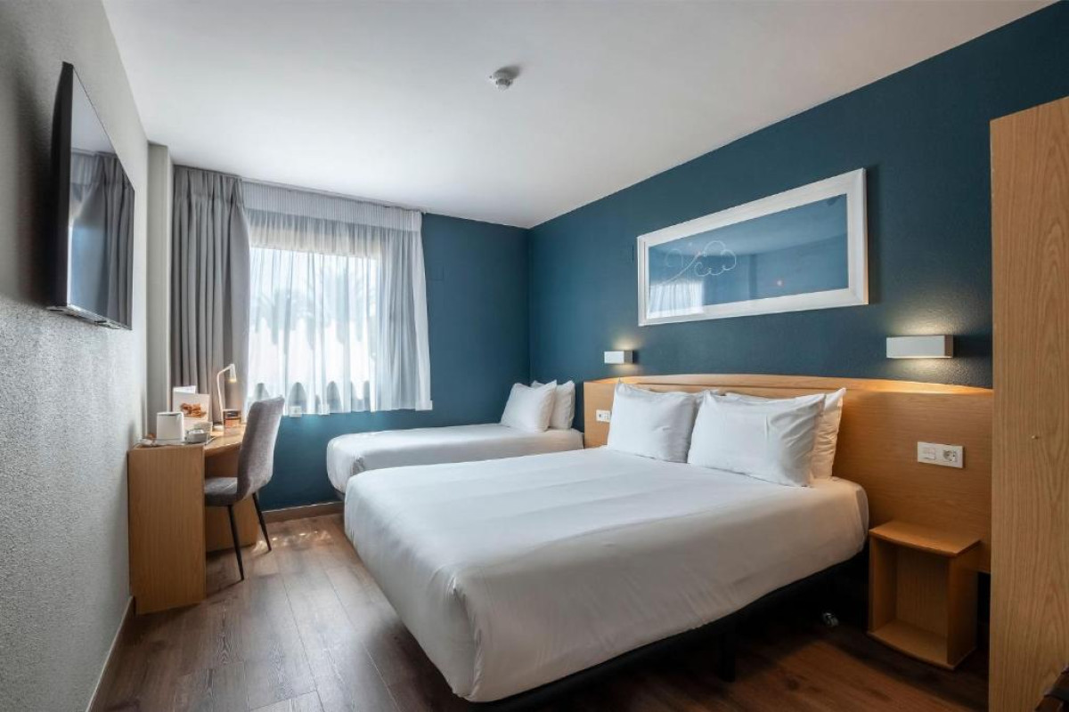 Hotel Travelodge Alicante Puerto