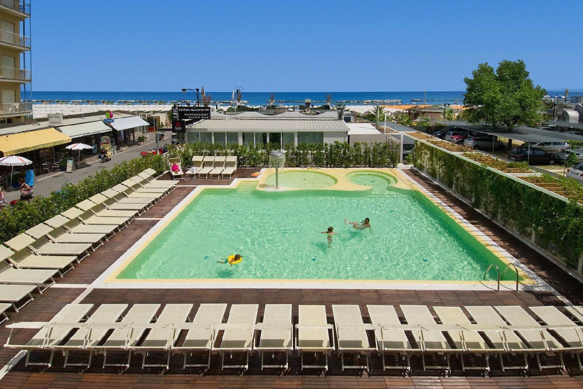 Hotel Trevi