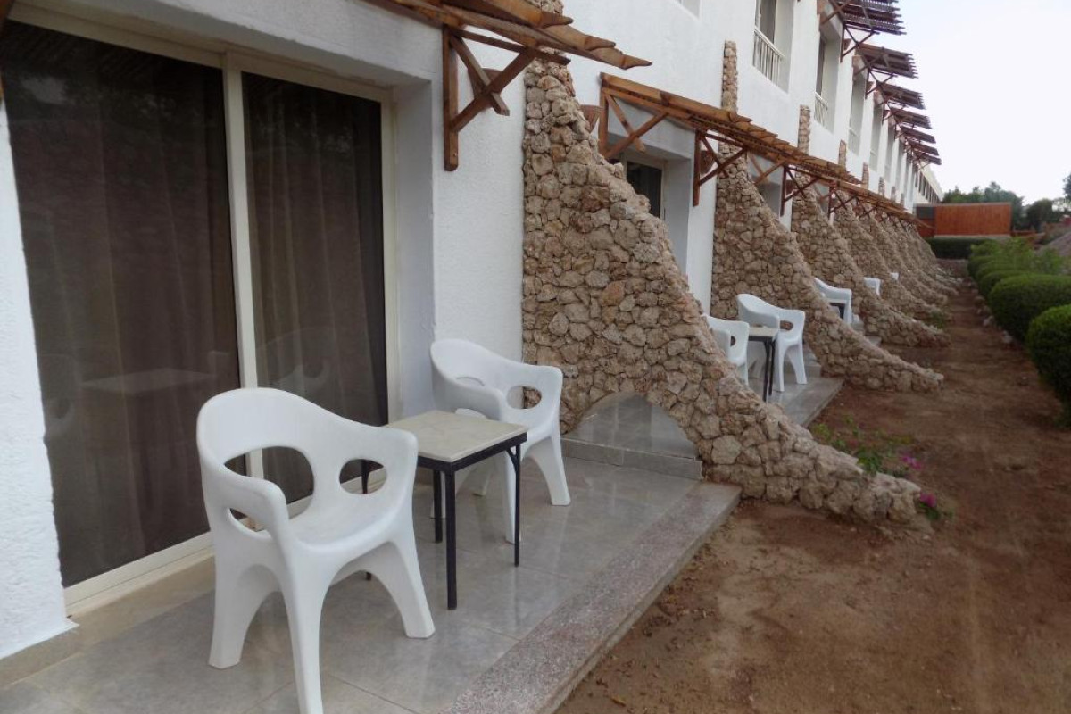 TURQUOISE BEACH HOTEL_