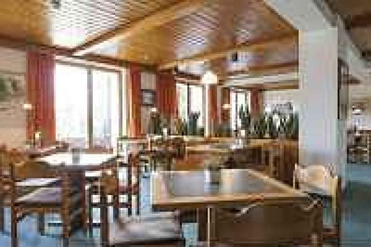 Hotel Valaisia