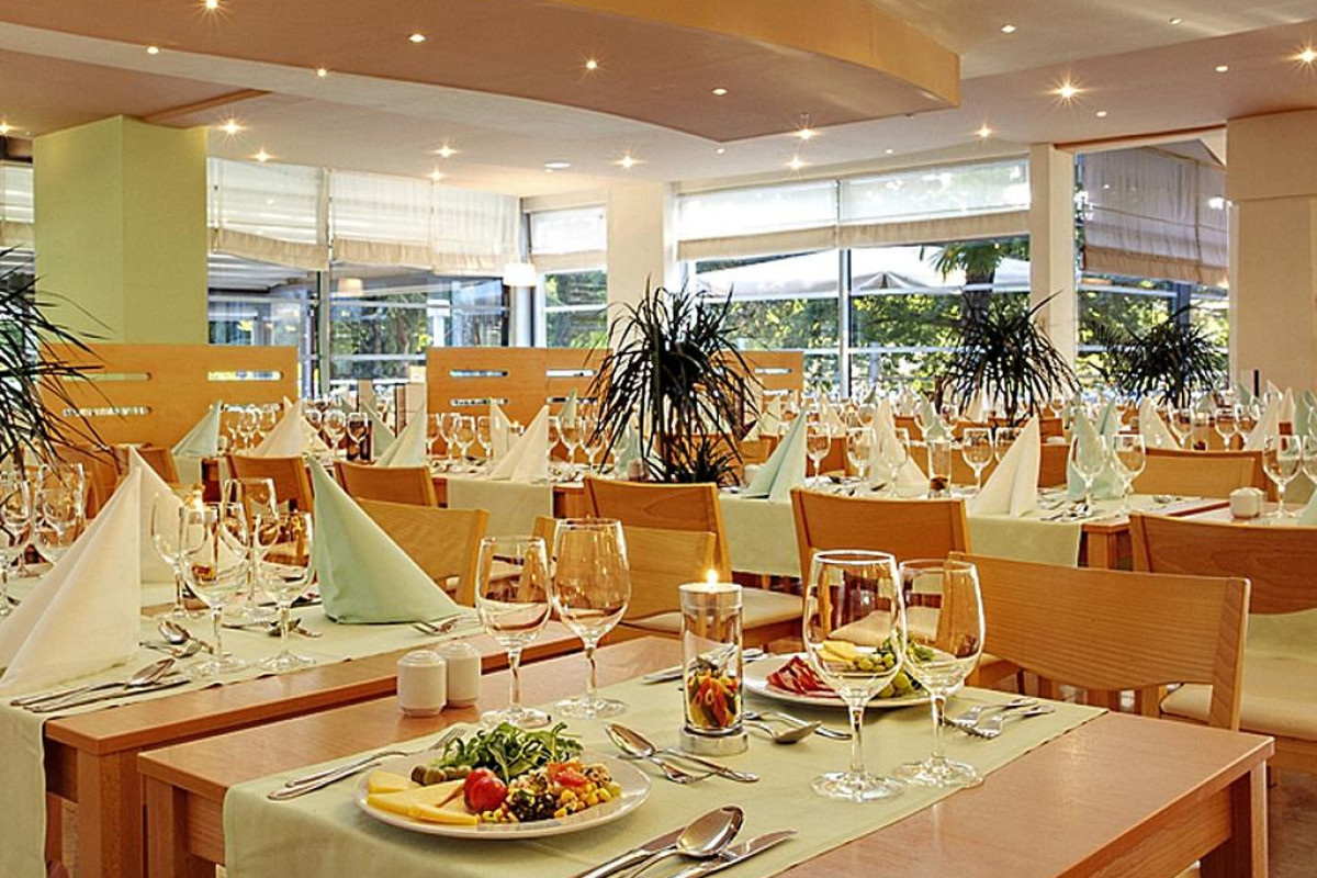 Hotel Valamar Diamant