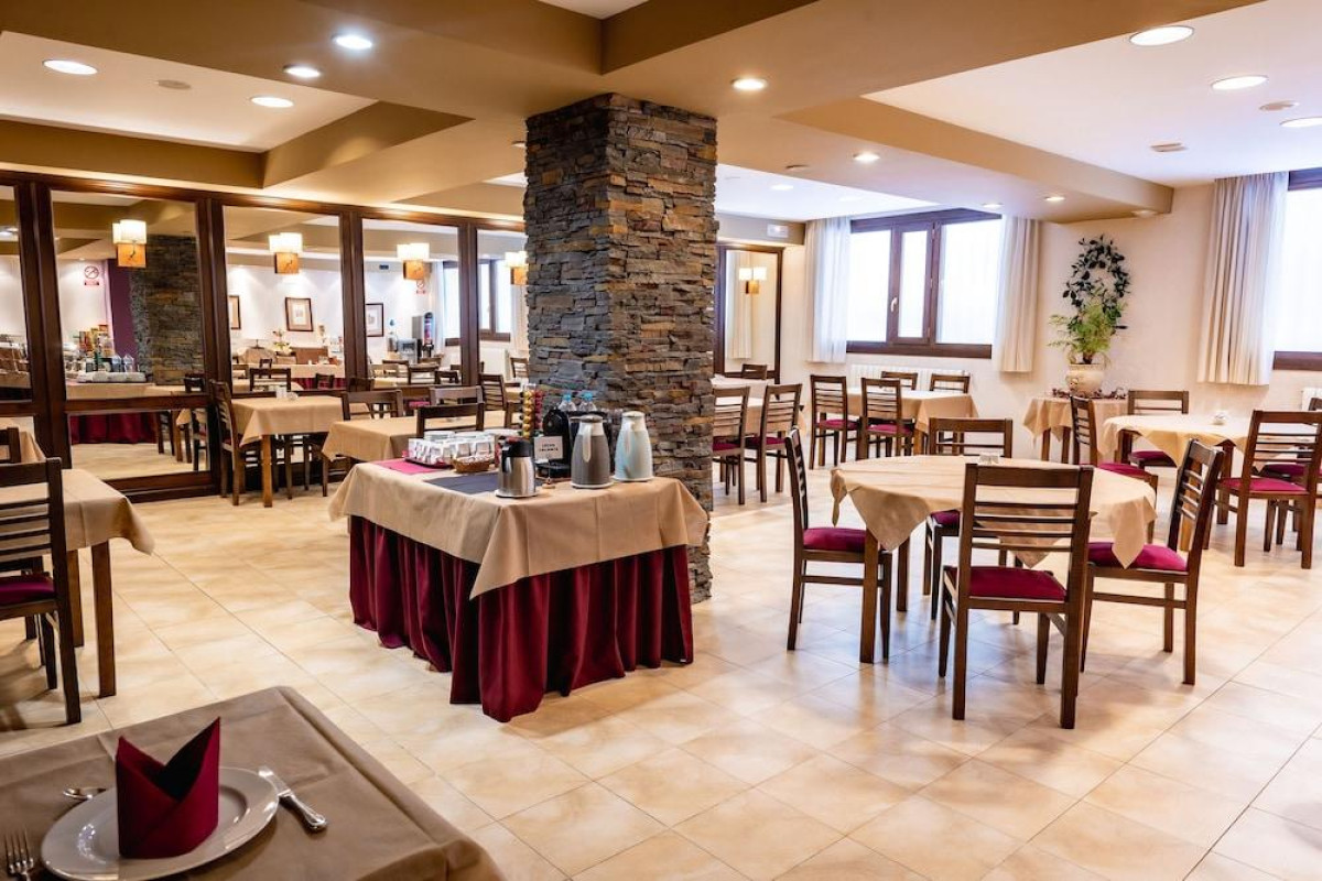 Hotel Valle De Izas