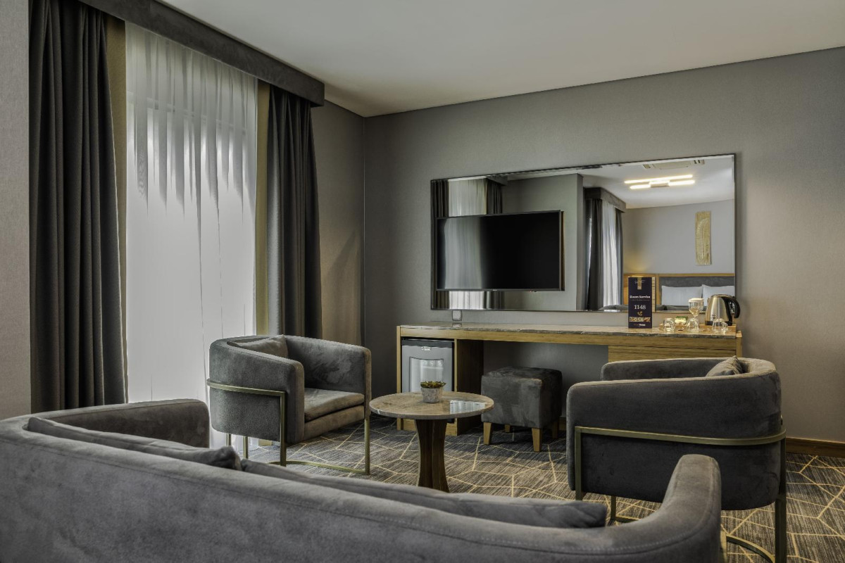 HOTEL VENERA
