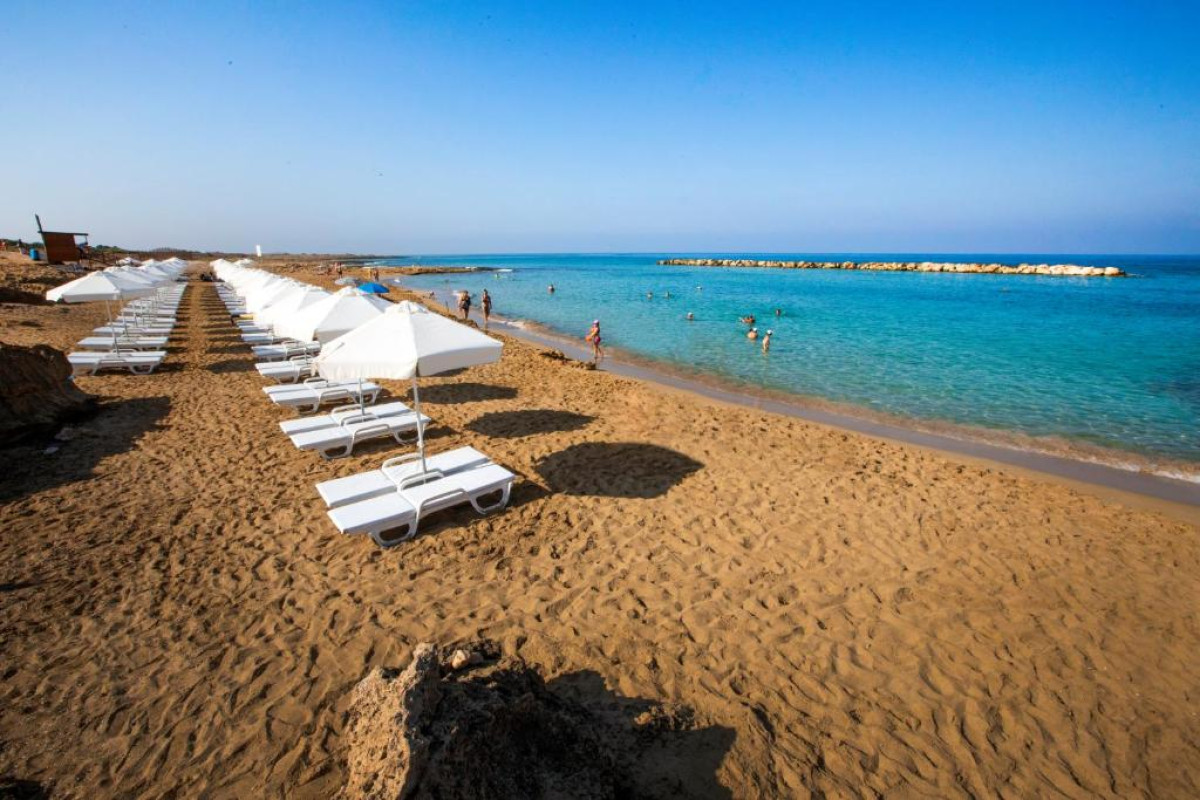 VENUS BEACH HOTEL