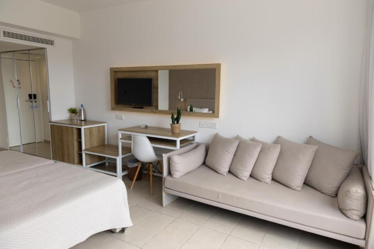 VENUS BEACH HOTEL