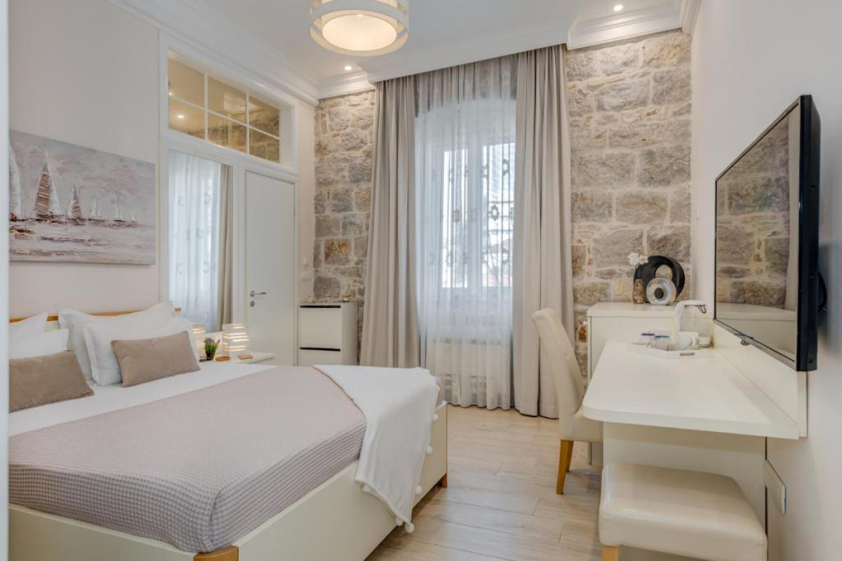 Hotel Victoria Luxury Rooms - Split Downtown