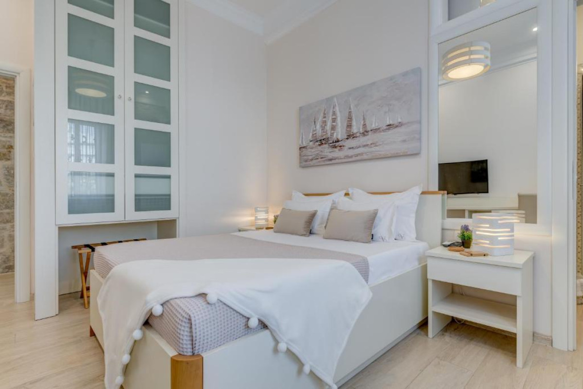 Hotel Victoria Luxury Rooms - Split Downtown