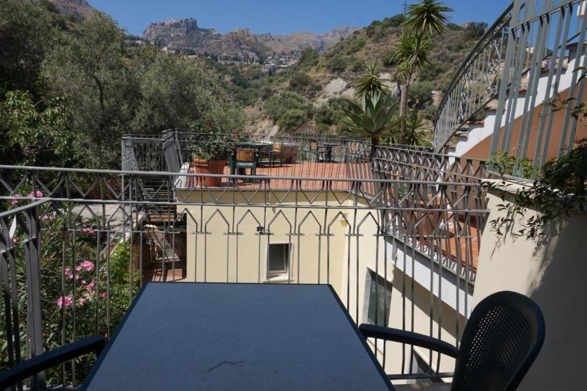 HOTEL VILLA BIANCA