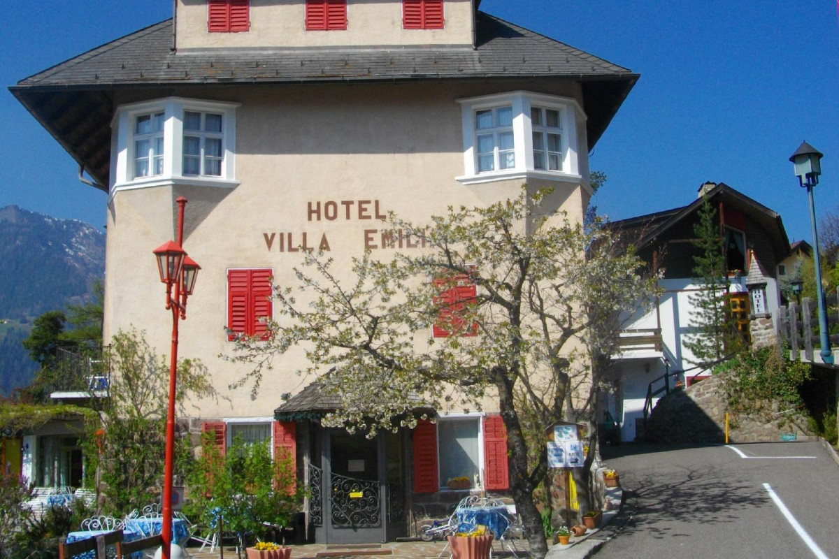 Hotel Villa Emilia