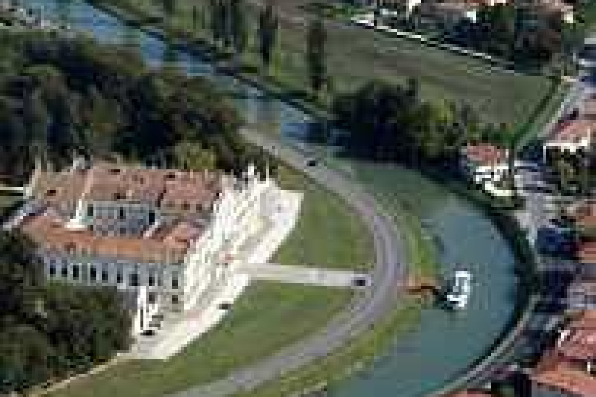 VILLA GASPARINI (22 KM FROM VENICE)