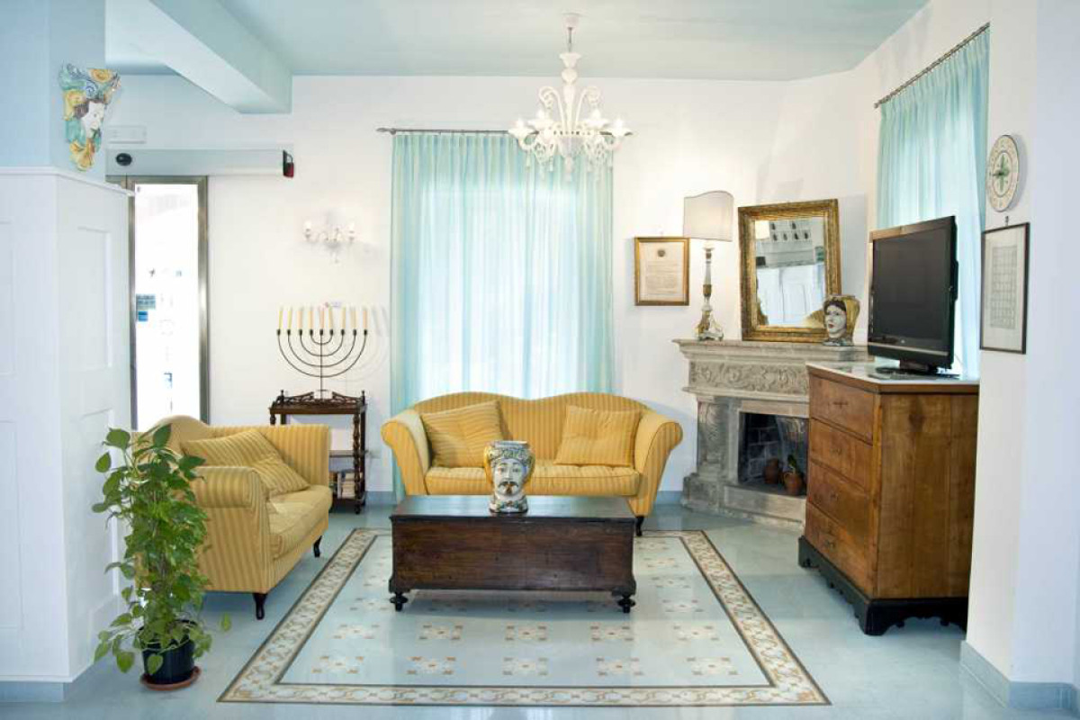 HOTEL VILLA NEFELE