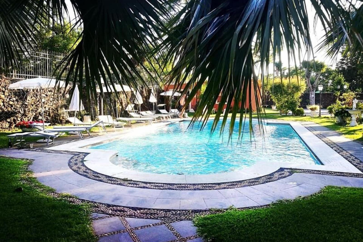 Hotel Villa Paradiso Dell'etna