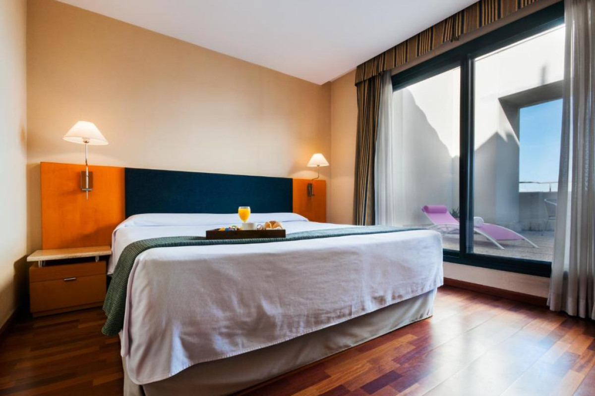 VILLACARLOS HOTEL