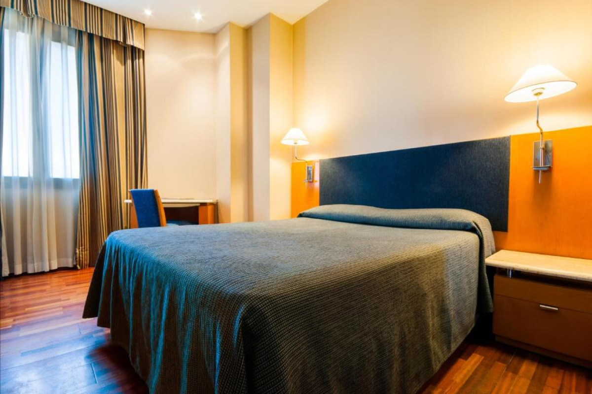 VILLACARLOS HOTEL