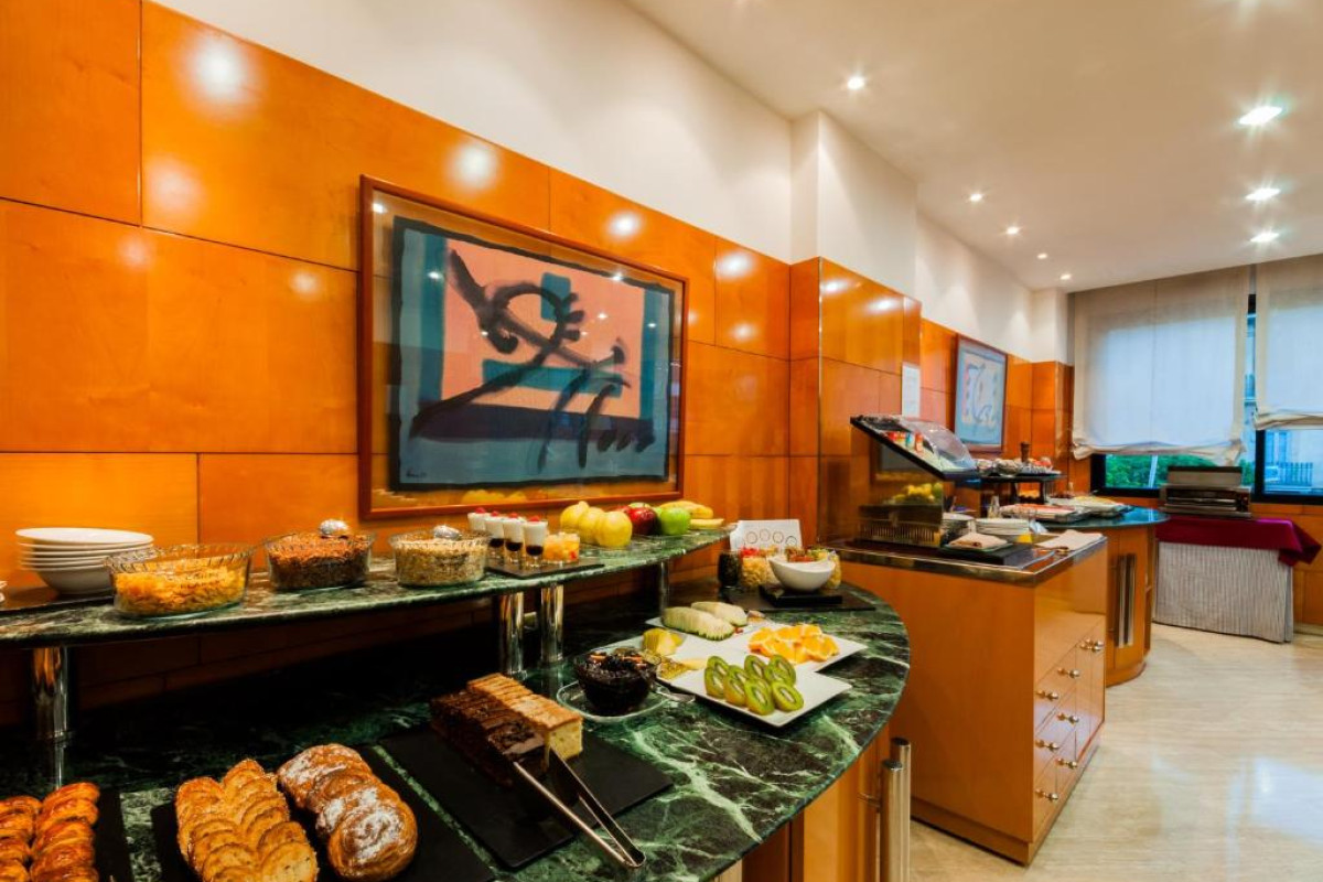 VILLACARLOS HOTEL