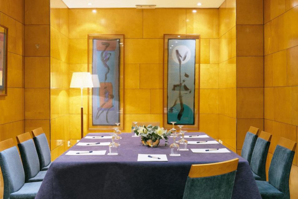 VILLACARLOS HOTEL