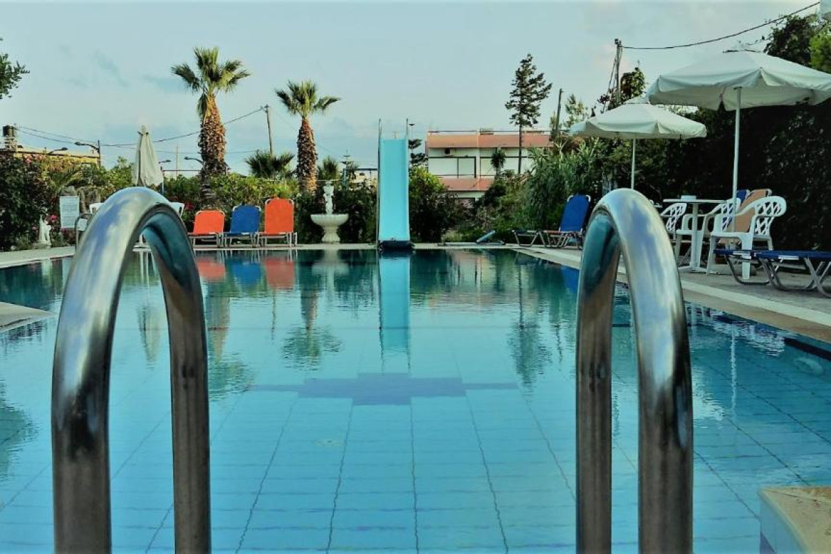 VIOLETTA HOTEL