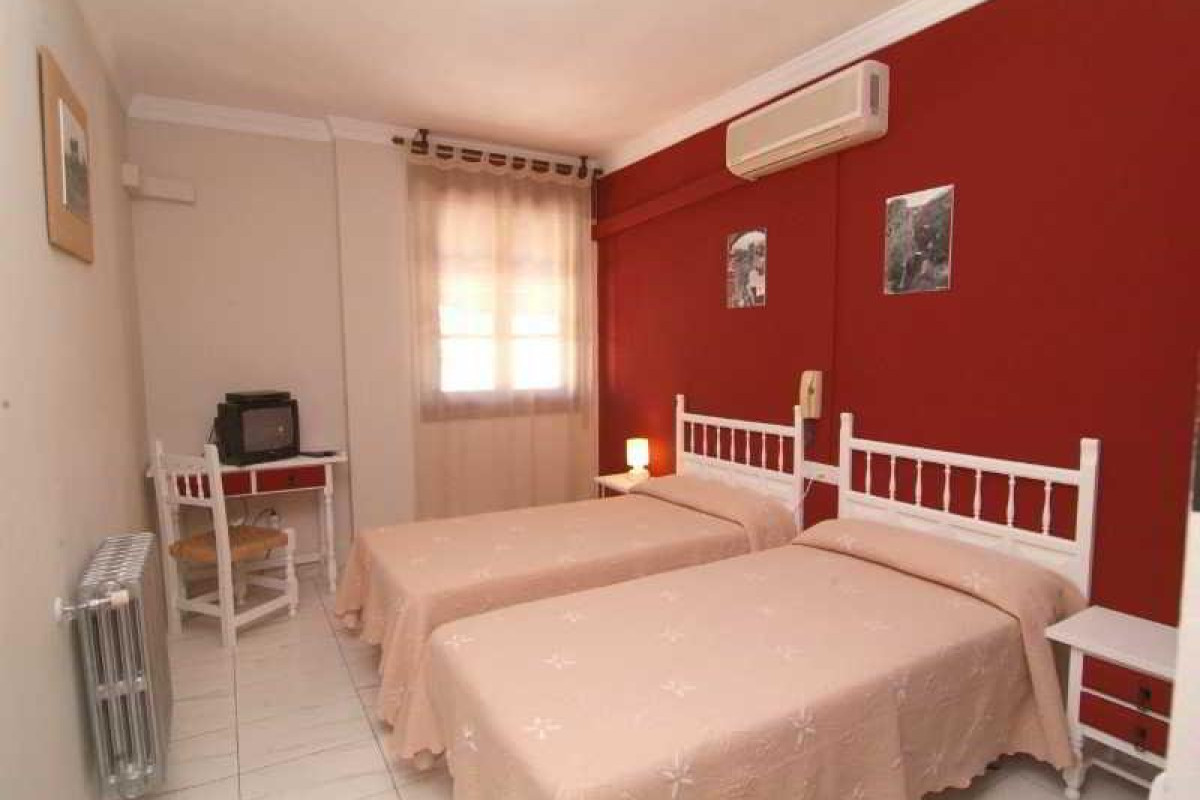 Hotel Virgen De Los Reyes