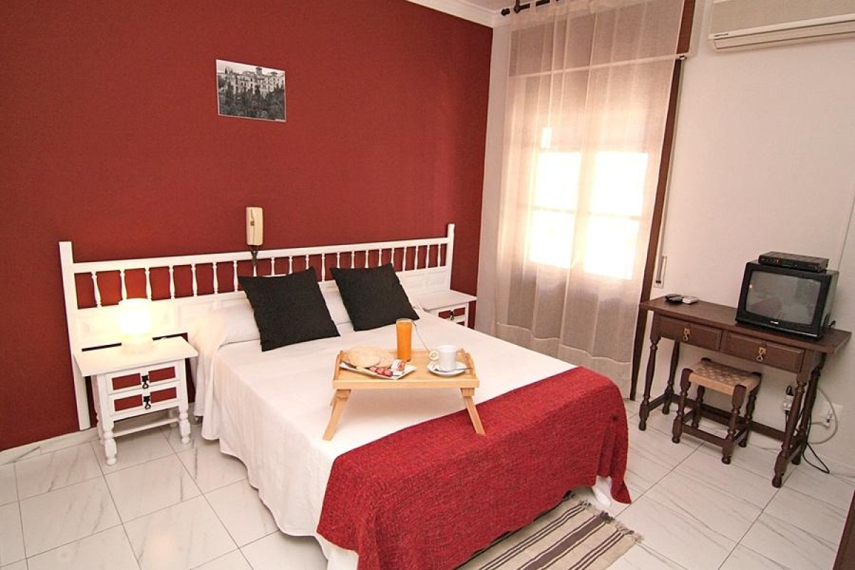 Hotel Virgen De Los Reyes