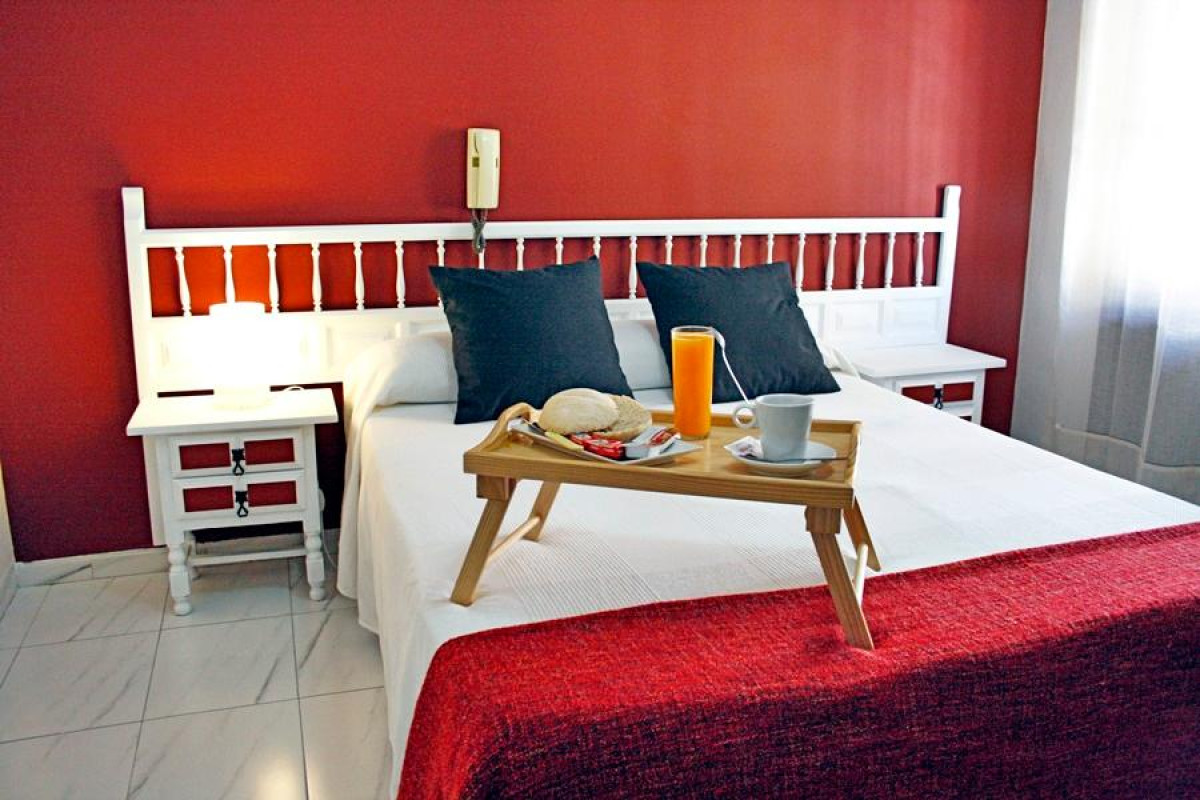 Hotel Virgen De Los Reyes
