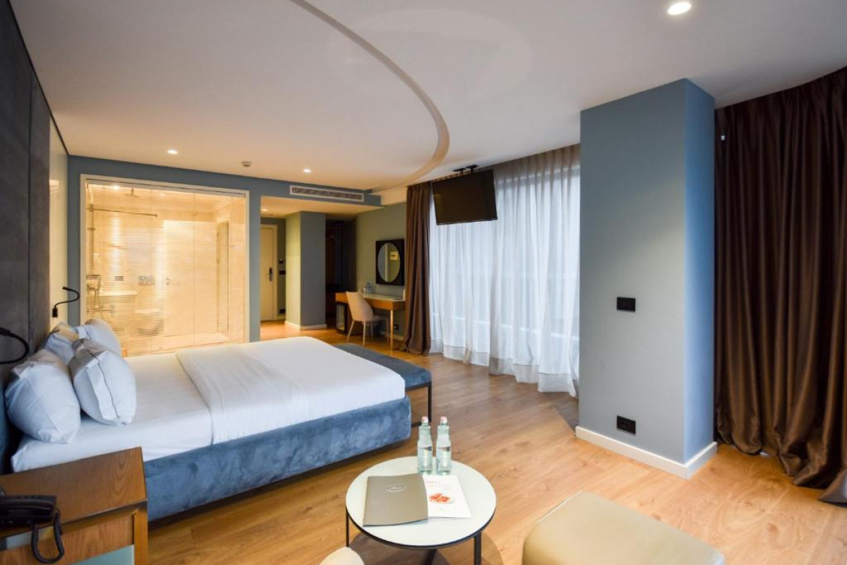Hotel Yacht