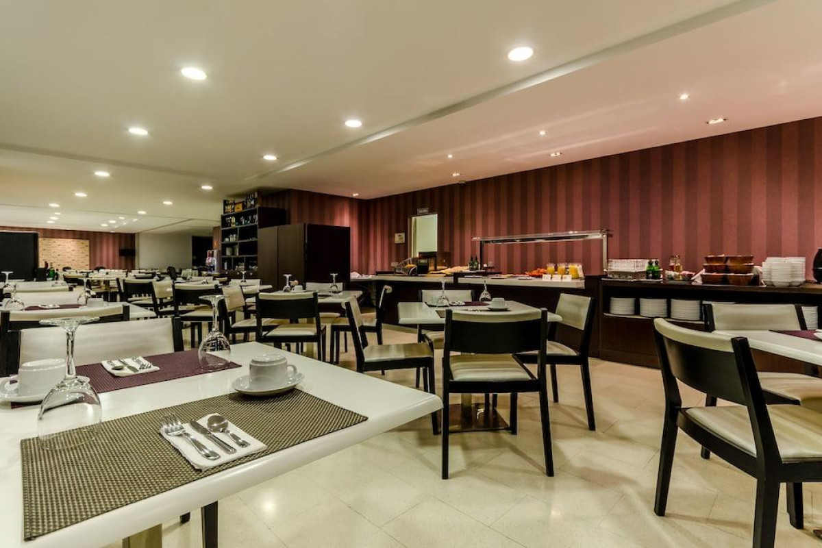 Hotel Yit Vía Sevilla Mairena
