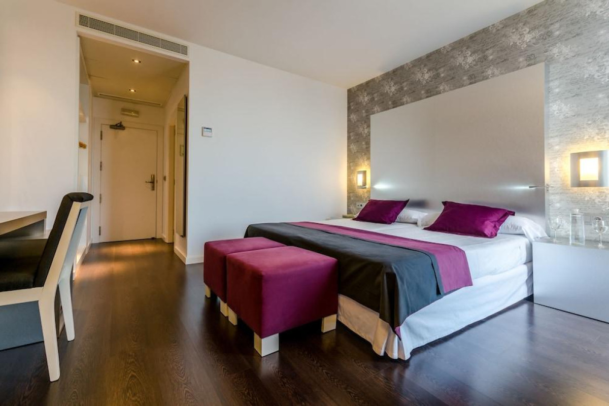 Hotel Yit Vía Sevilla Mairena