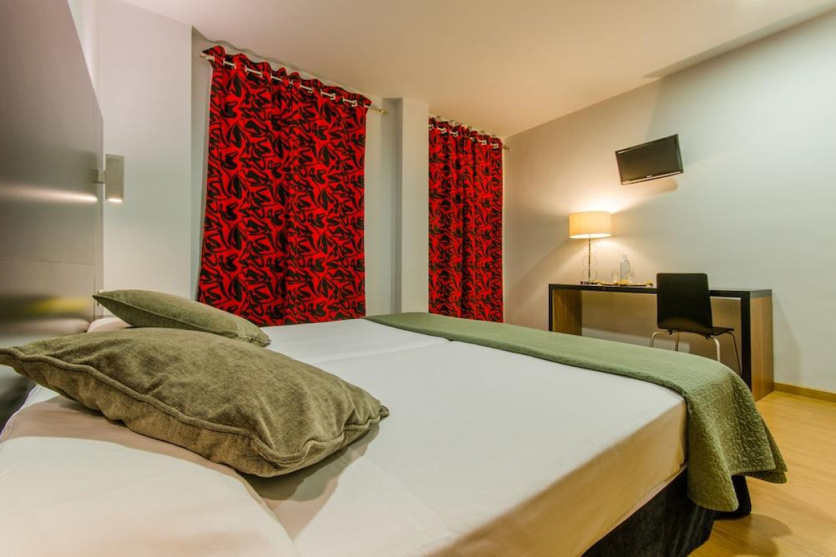Hotel Yit Vía Sevilla Mairena