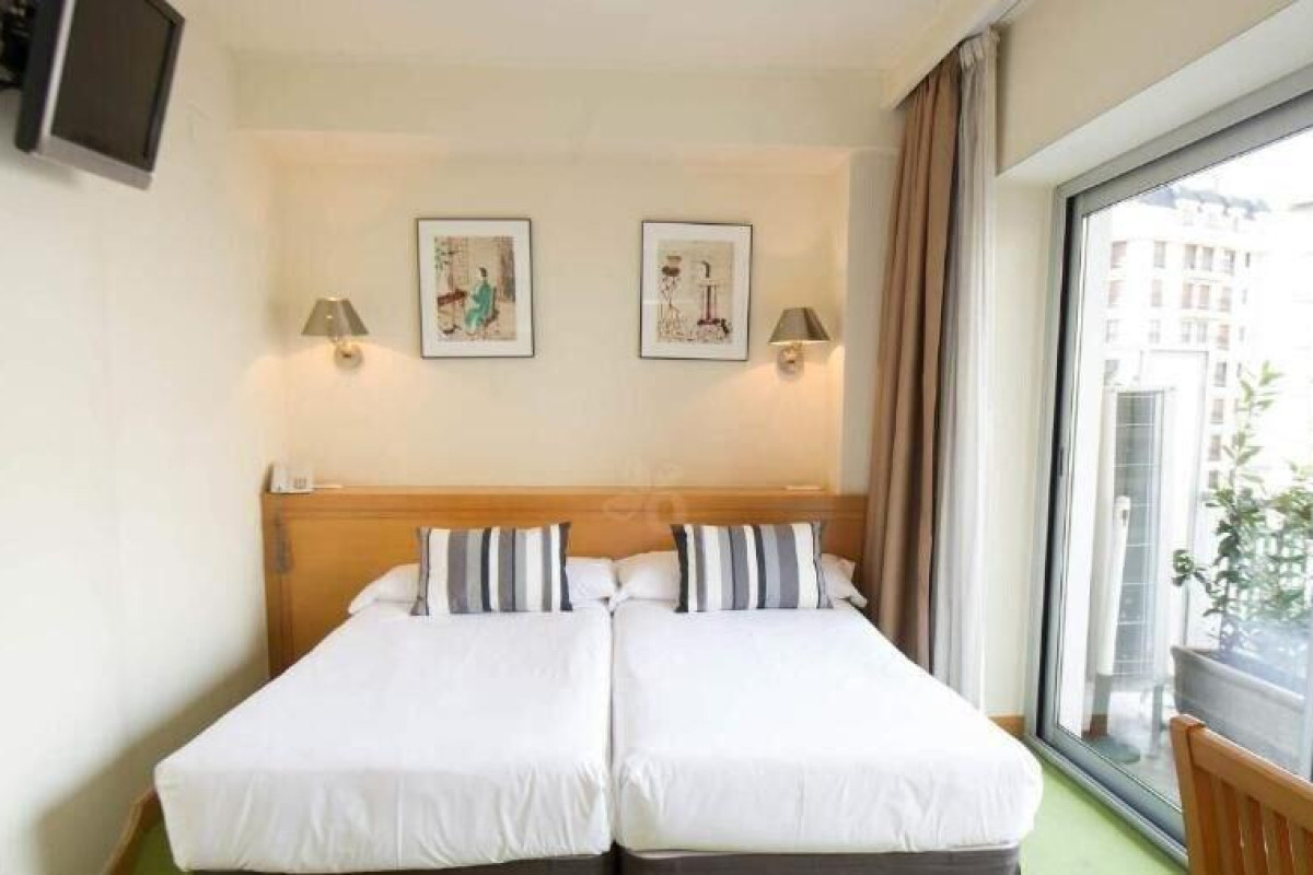 Hotel Zaragoza Plaza