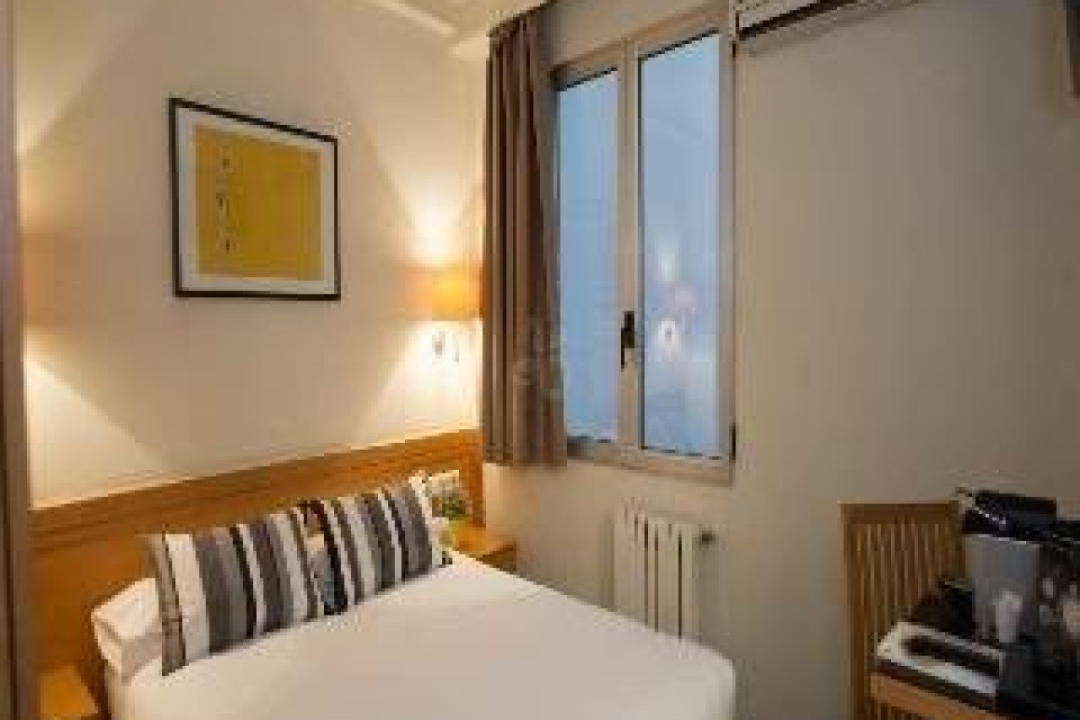 Hotel Zaragoza Plaza