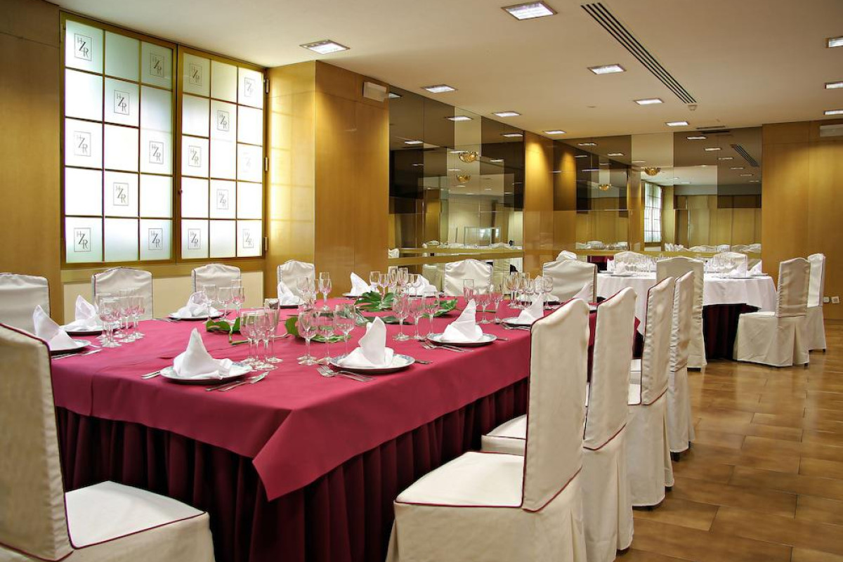 Hotel Zaragoza Royal