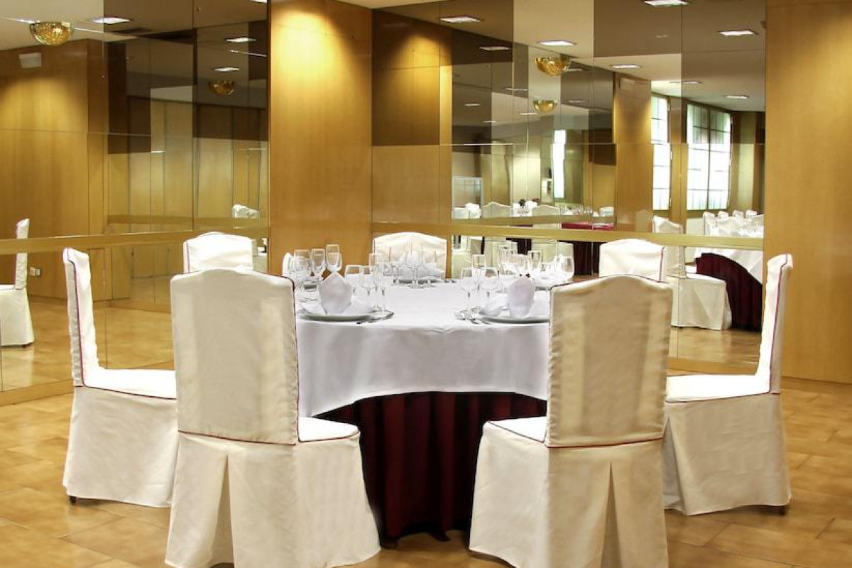 Hotel Zaragoza Royal