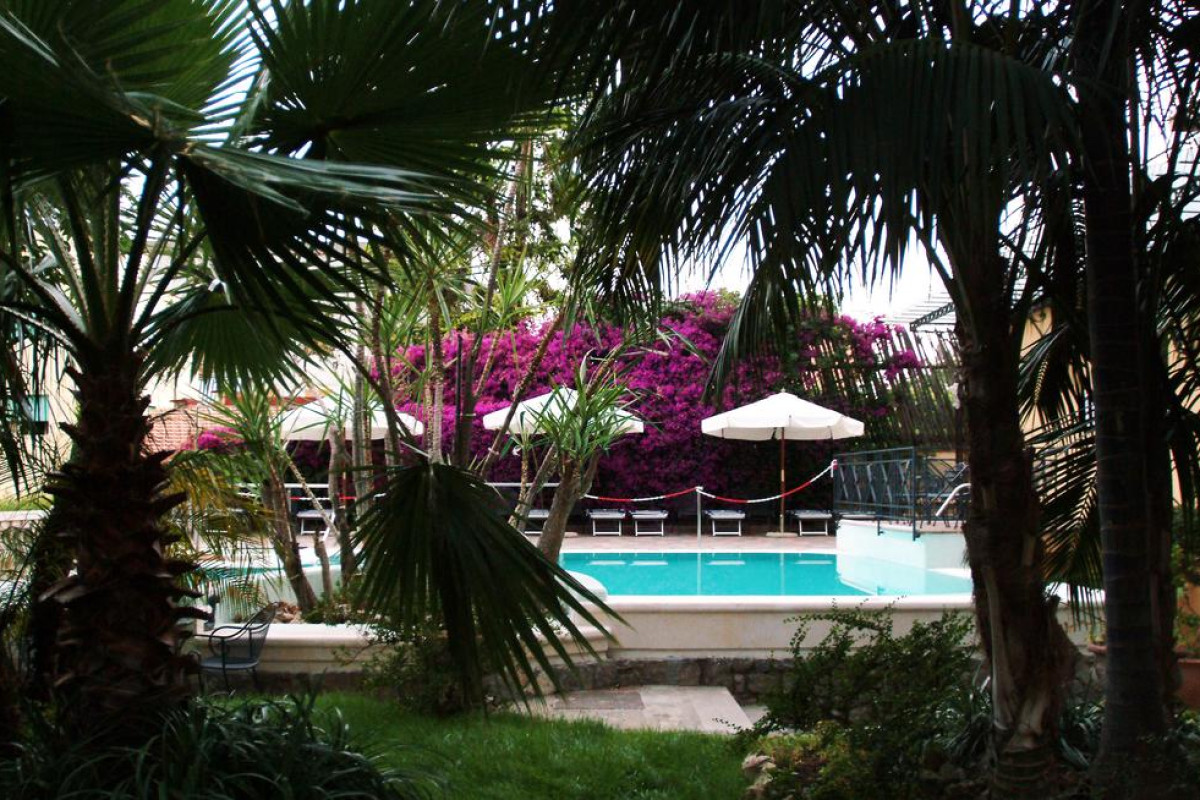 Hotel Zi Teresa