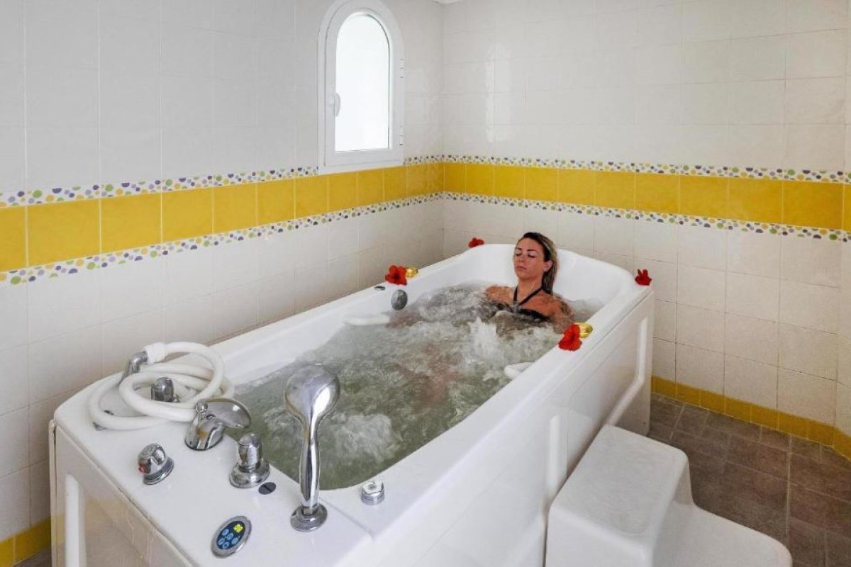 HOUDA YASMINE MARINA & SPA