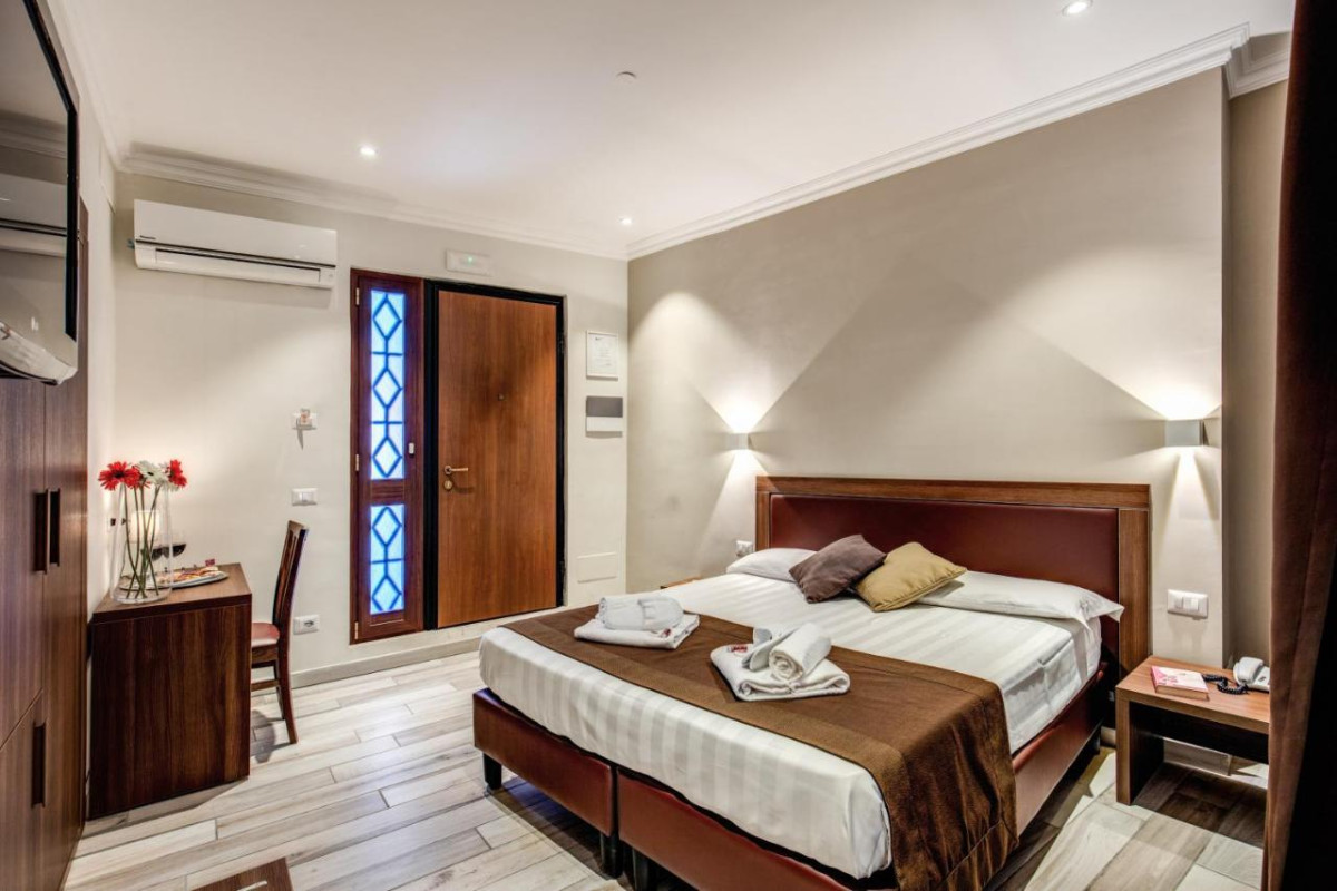 House Garden Hotel