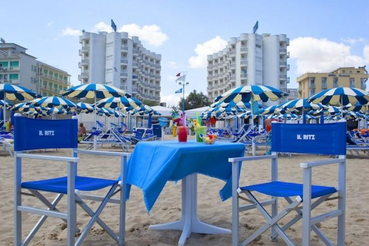 Hr Resort