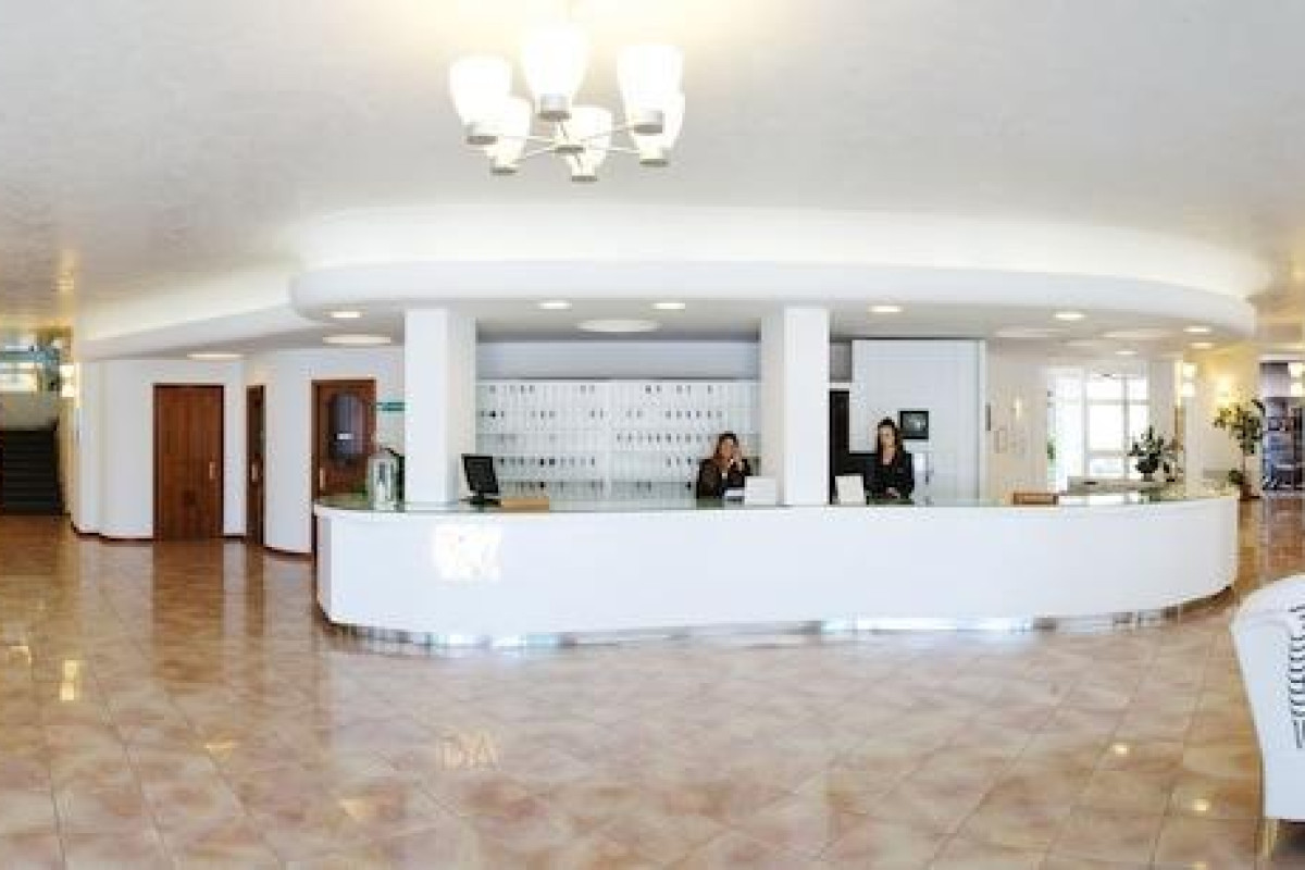 Hr Resort