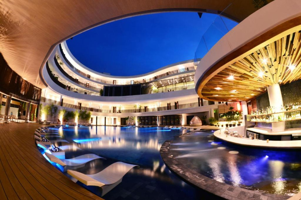 Hue Hotels and Resorts Boracay Managed by HII