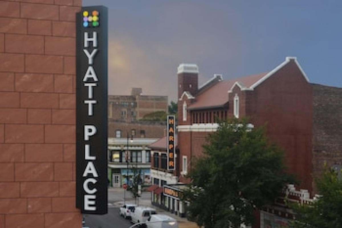 HYATT PLACE CHICAGO-SOUTH/UNIVERSITY MEDICAL CENTER