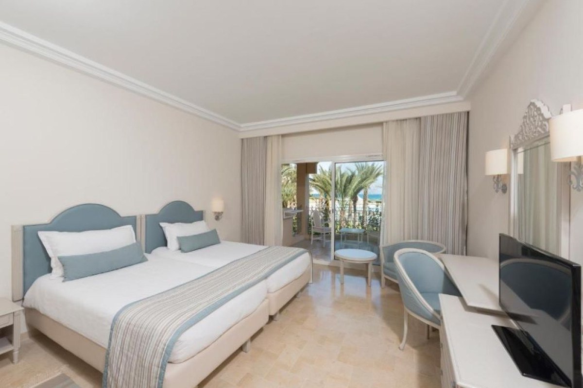 IBEROSTAR WAVES AVERROES
