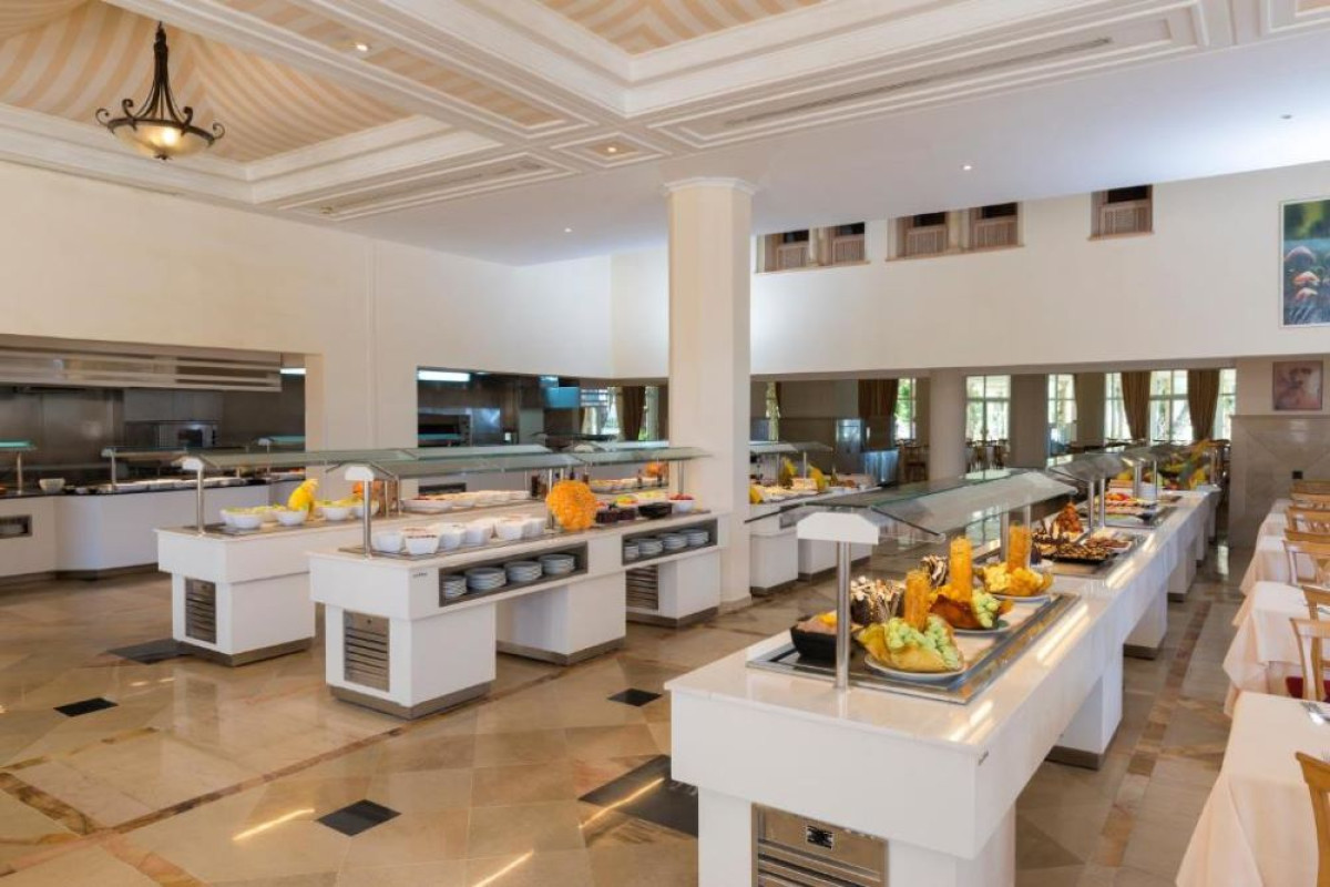 IBEROSTAR WAVES AVERROES